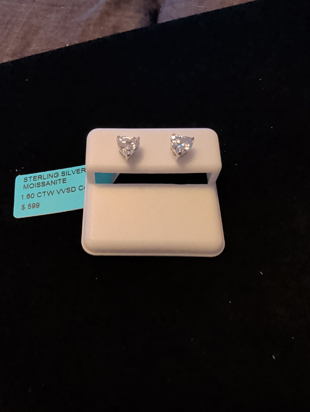 1.60ctw (0.80ctw each) moissanite earrings. 925 sterling silver. Diamond tested!
