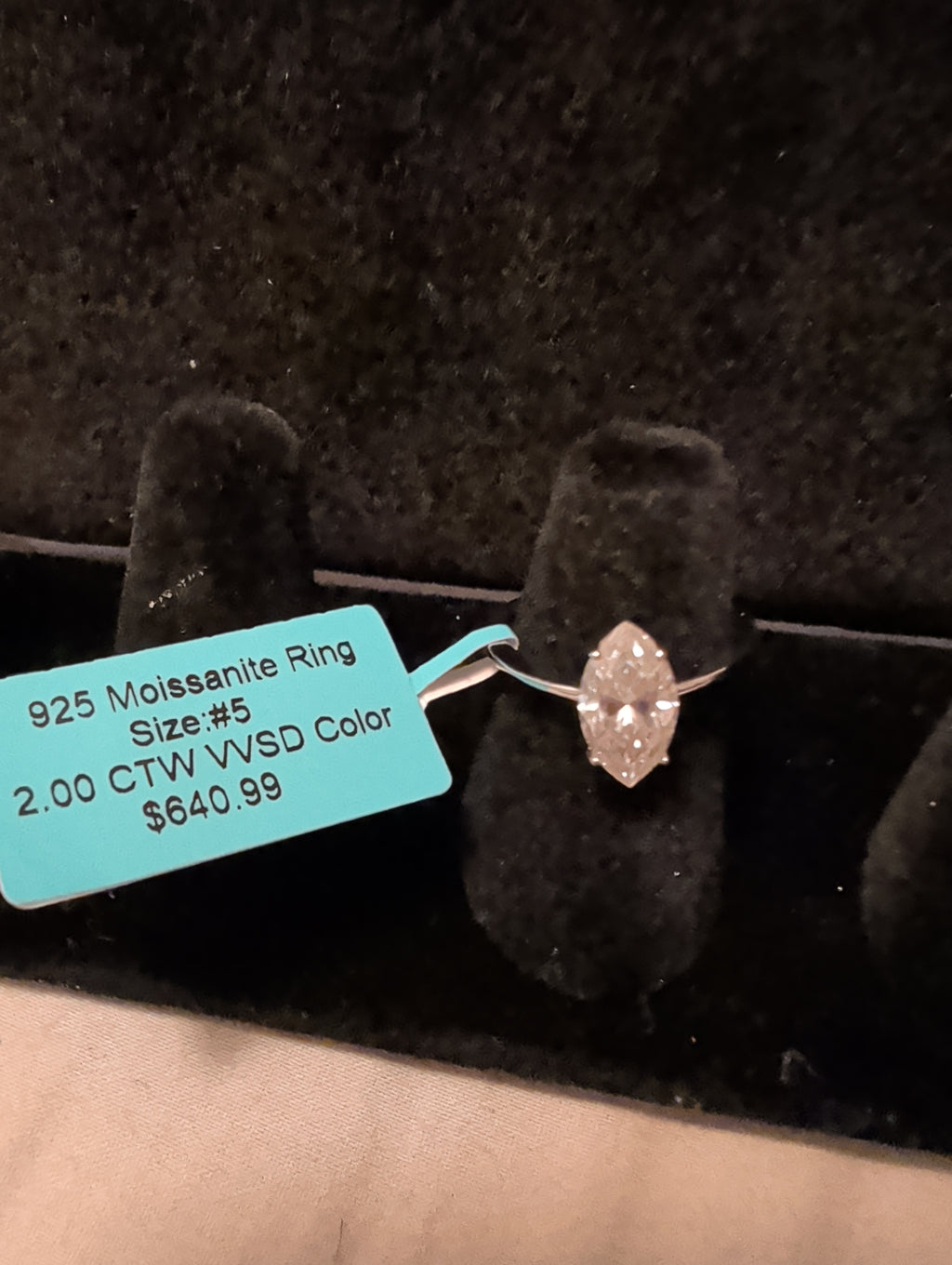 2ctw moissanite ring. Solid 925 sterling silver. Sz5
