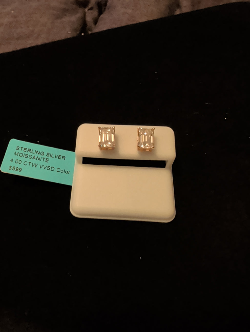 4ctw (2ctw each) moissanite earrings. 925 sterling silver. Diamond tested!