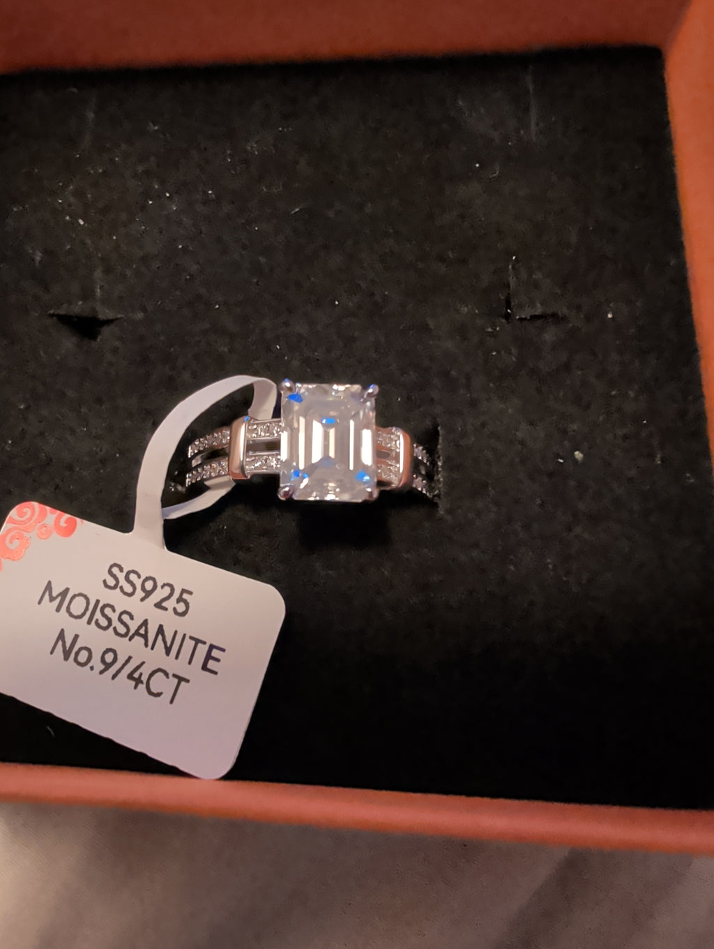 4ctw moissanite emerald cut ring. Sz 8. Diamond tested!