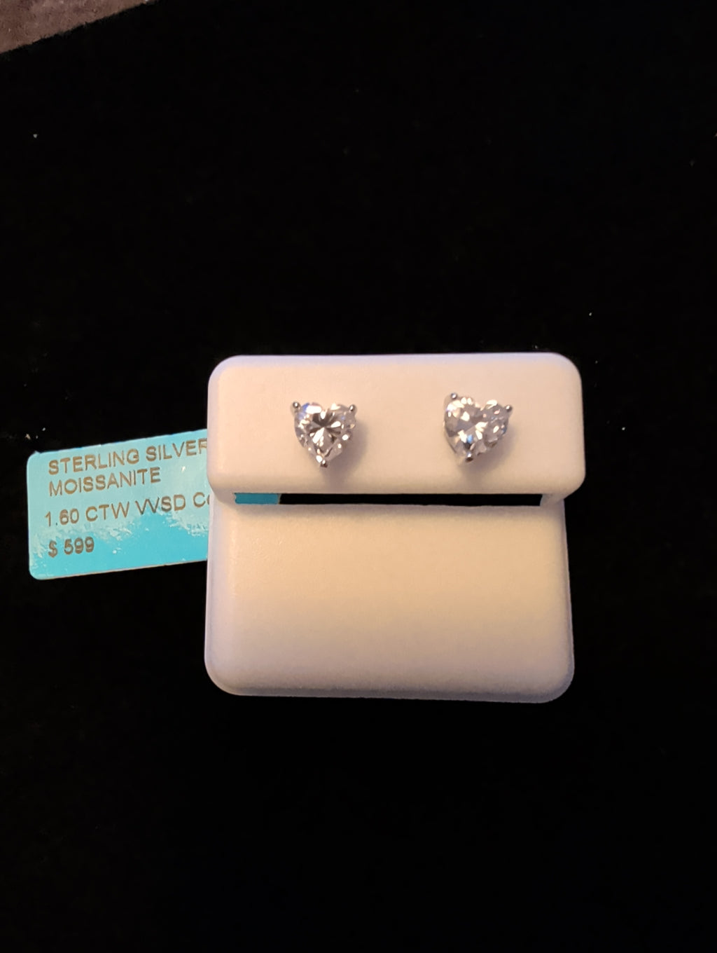 1.60ctw (0.80ctw each) moissanite earrings. 925 sterling silver. Diamond tested!