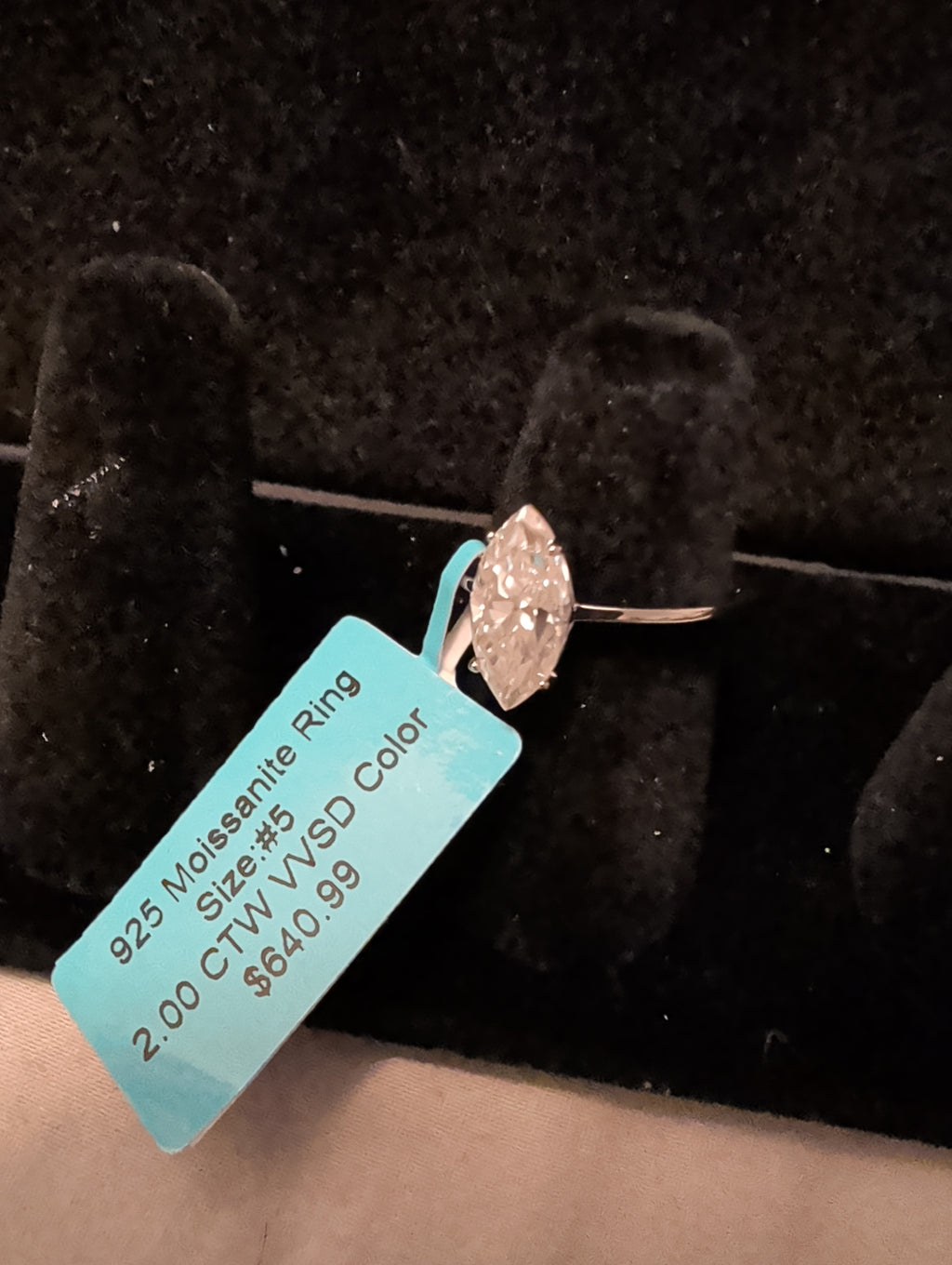 2ctw moissanite ring. Solid 925 sterling silver. Sz5