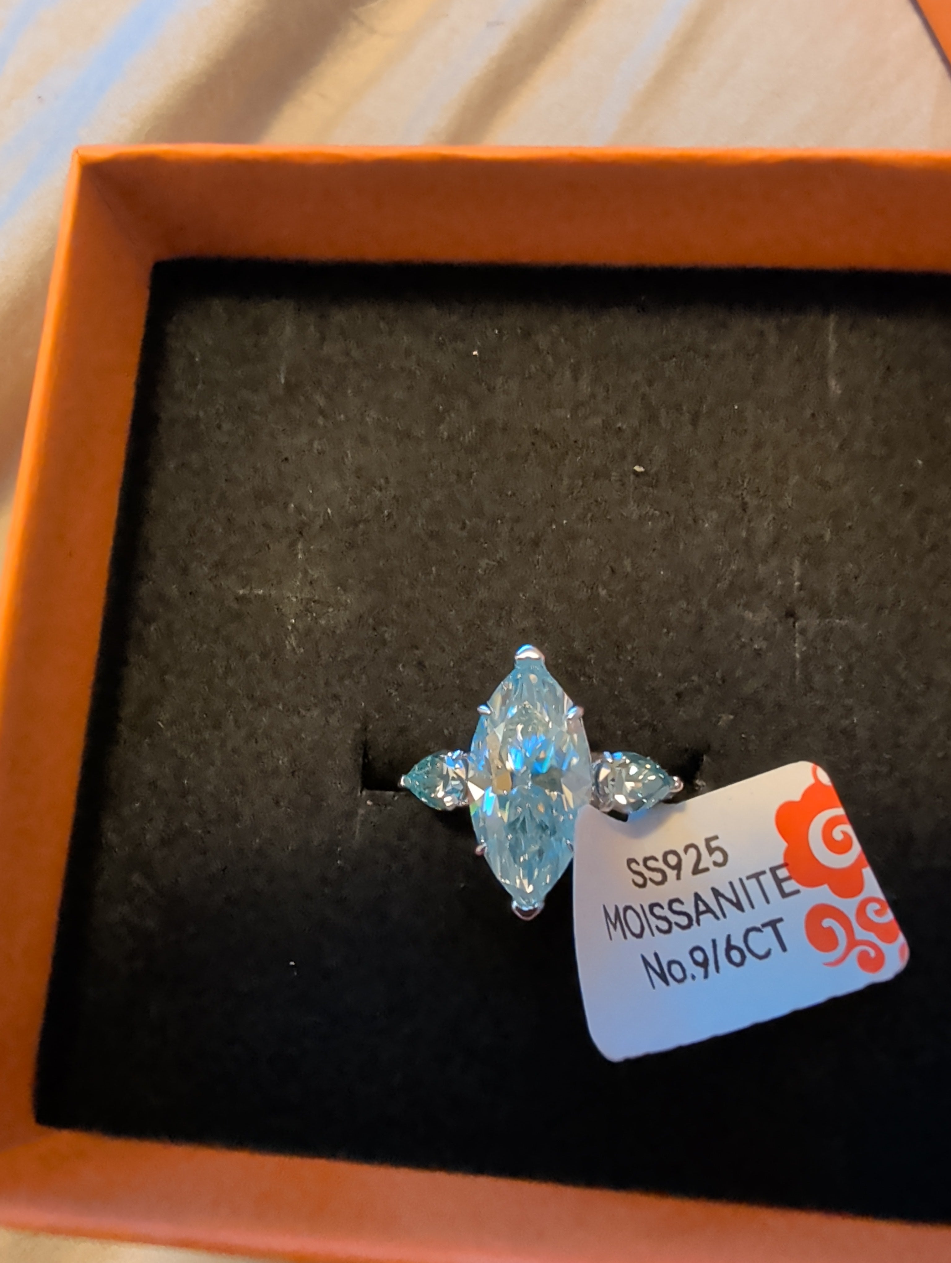 6ctw Moissanite Ring. 925 solid sterling silver. Diamond tested!
